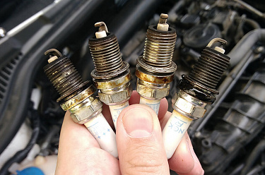 Периодичность замены свечей зажигания